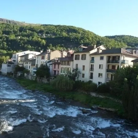 Ax-les-thermes, 3 Pièces, 4 Personnes - Fr-1-419-415 *